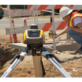 Spectra LL100N helautomatisk rotationslaser med HL450-mottagare