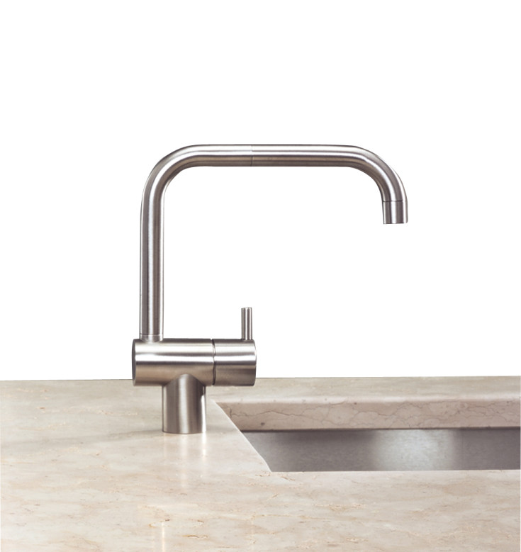 Vola KV1 kjøkkenbatteri, med dobbel svingbar tut, rustfritt stål