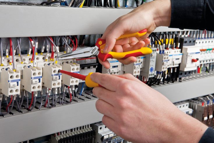 Wiha spetstång, 200 mm, 1000V