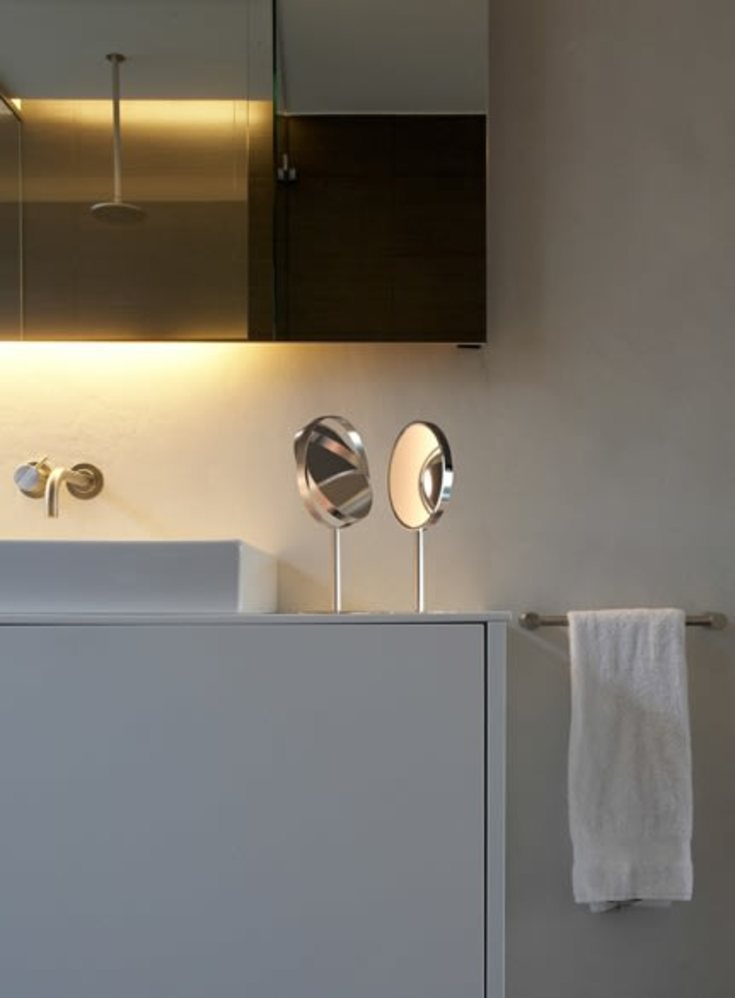 Frost Nova2 sminkspegel, Ø16,2 cm, borstat rostfritt stål