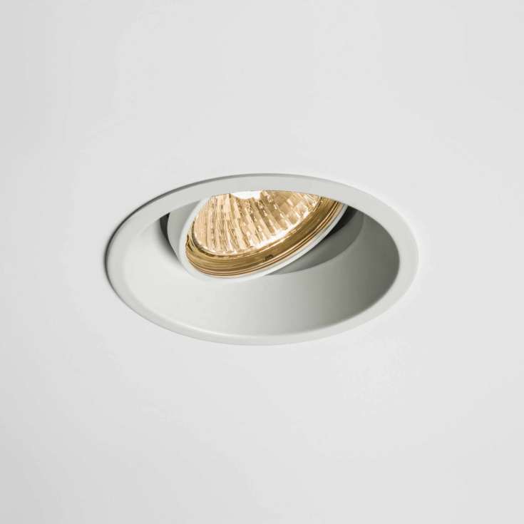 Astro Minima Round indbygningsspot, kipbar, GU10, hvid