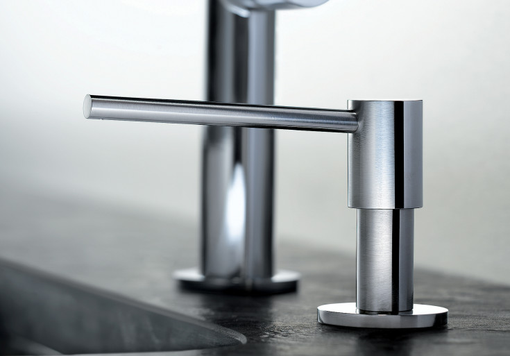 Blanco Piona sæbedispenser, børstet rustfri stål