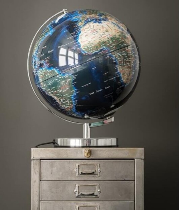 Globus med lys fra byer