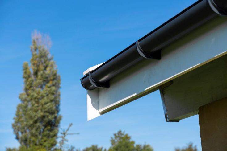 Plastmo plastrørholder Ø75 mm, grafit (2 stk.)