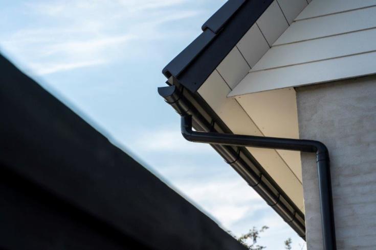 Plastmo grenrør 75 grader / 75 mm, sort