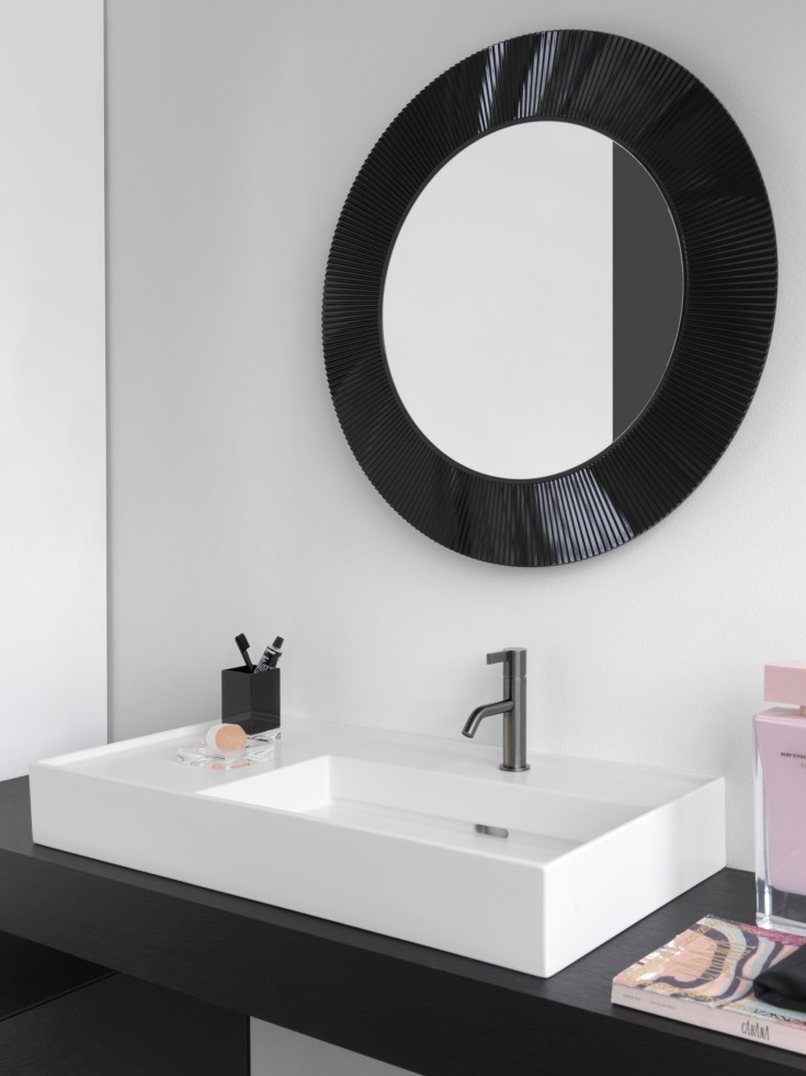 Kartell Laufen All Saints spegel, Ø78 cm, svart