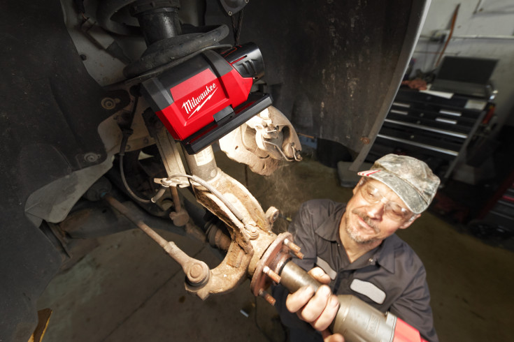 Milwaukee M12 PAL-0 arbejdslampe, 700 lumen