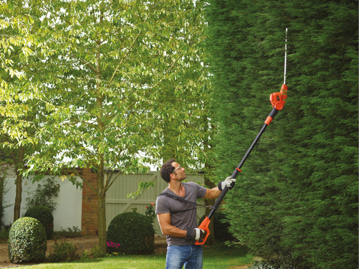 Black & Decker hækkeklipper 55 cm, på skaft, 230 volt