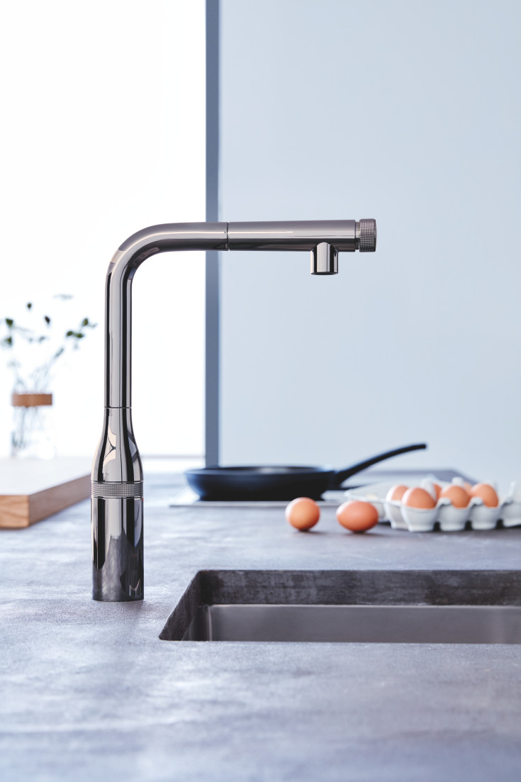 Grohe Essence Smartcontrol köksblandare, polerad svart krom