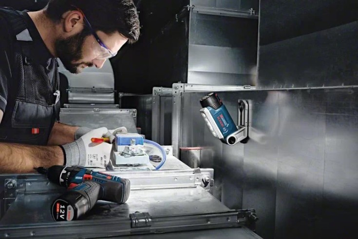 Bosch batteri lygte GLI 12V-330 u. batteri