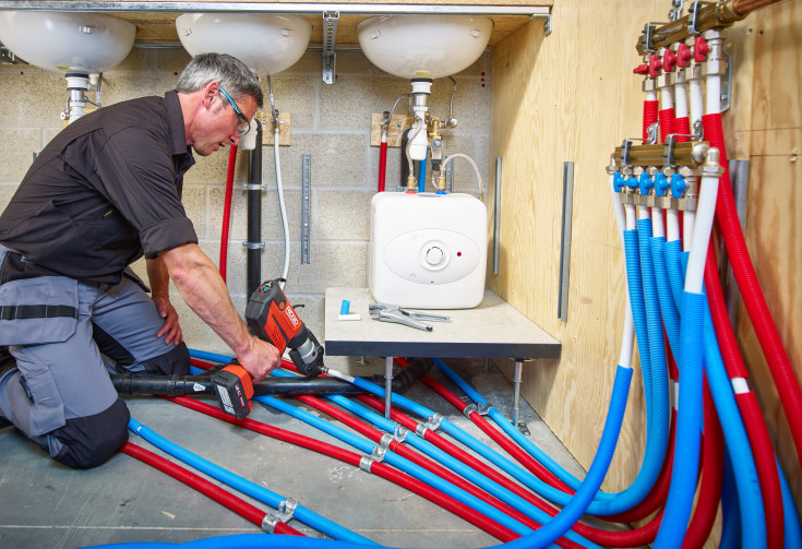 Ridgid RP350 pressmaskine m. batteri og lader