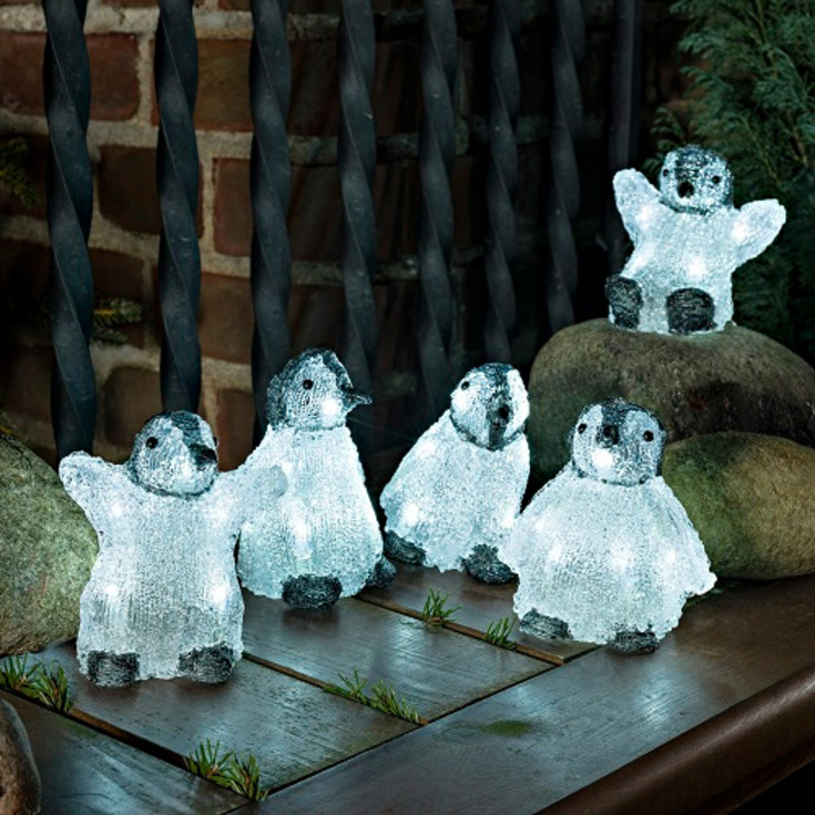 Konstsmide pingvinbørn