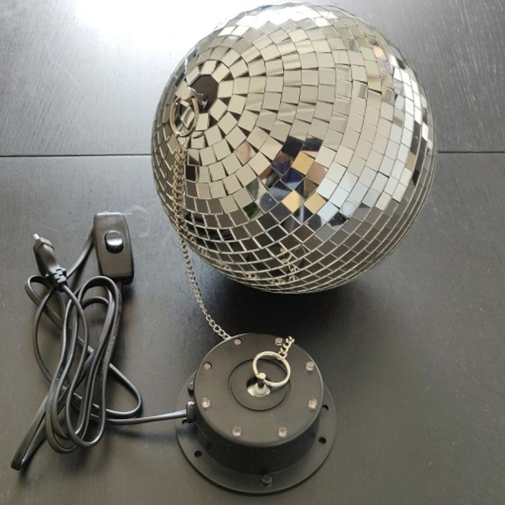 Veli Line diskokugle