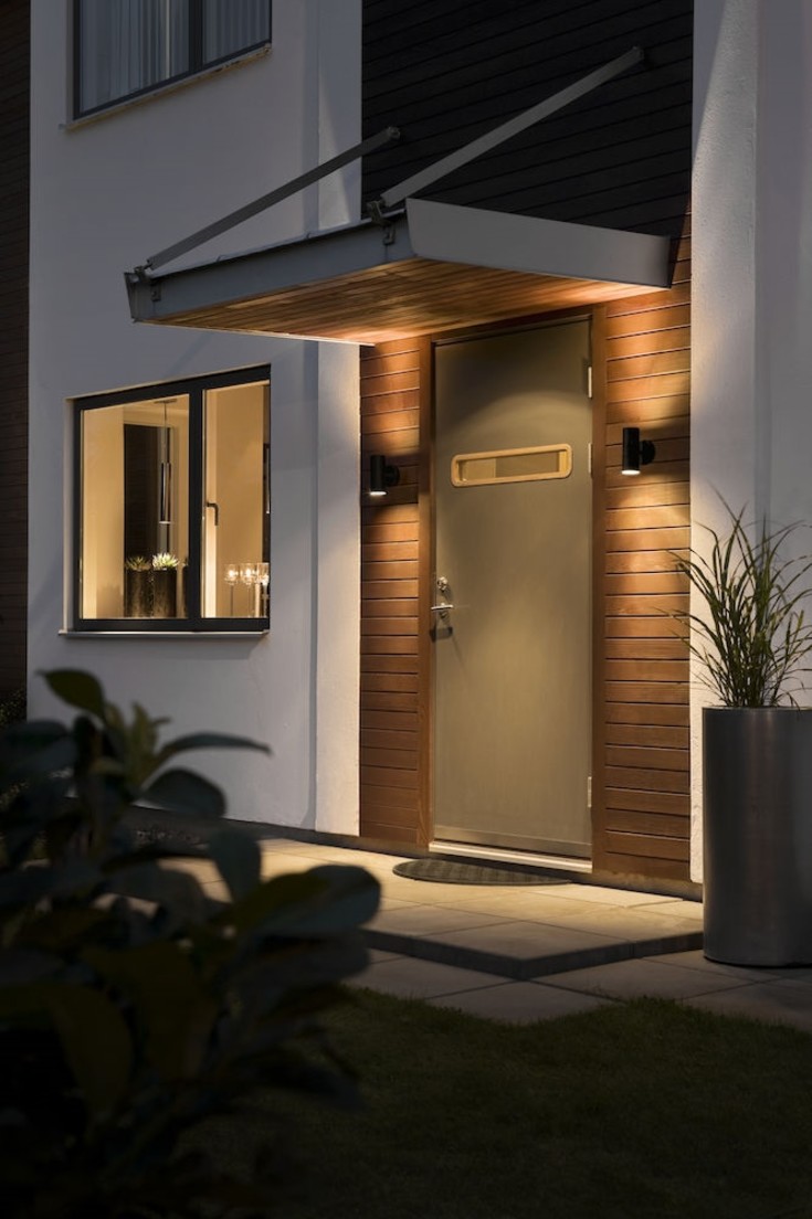 Konstsmide Modena udendørs væglampe, sort