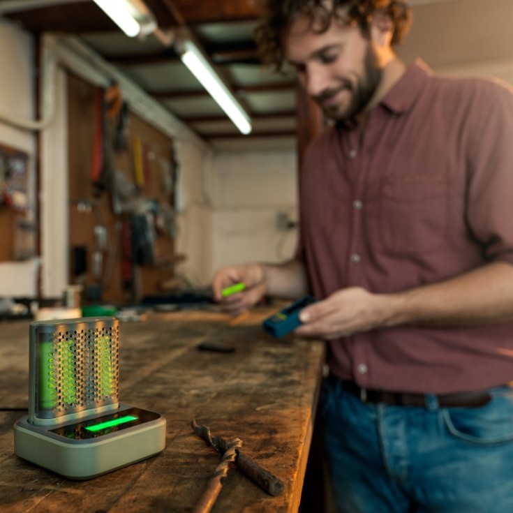 GP ReCyko Speed laddare + laddningsstation och 4 x AA-batterier