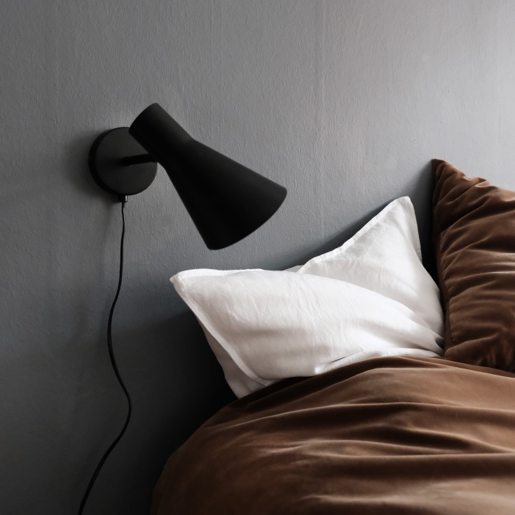 Dyberg Larsen Denver vegglampe