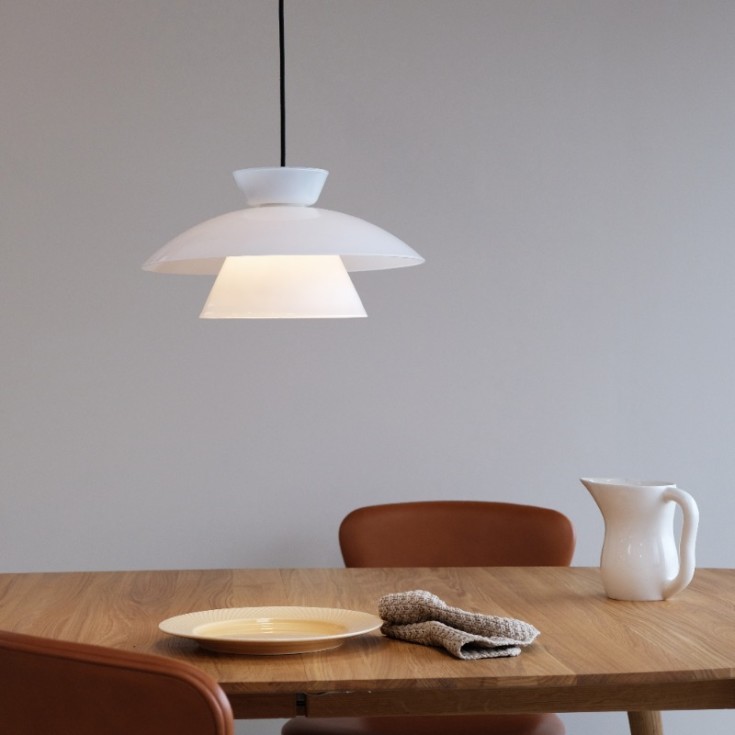 Dyberg Larsen Valby pendellampe, Ø28 cm