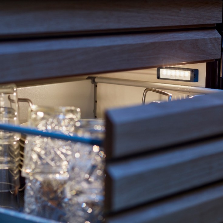 Loevschall skuffelys m/sensor, høyre, 2W LED