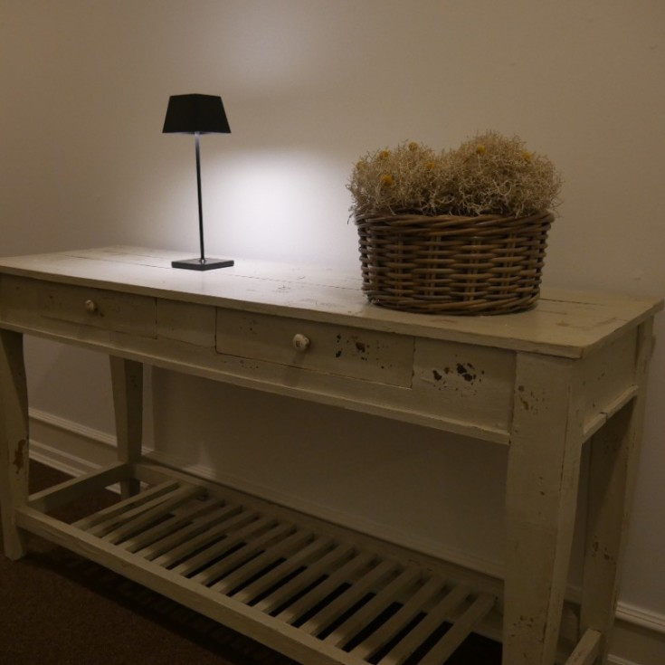 Nordtronic Conexos uppladdningsbar bordslampa, svart