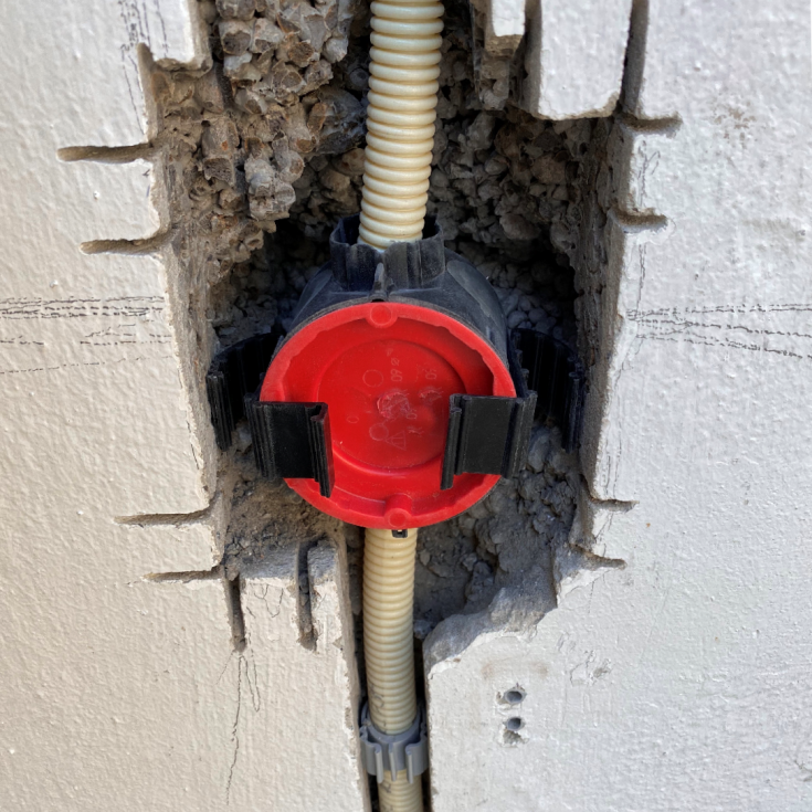 10 stk Clips til indmuringsdåse