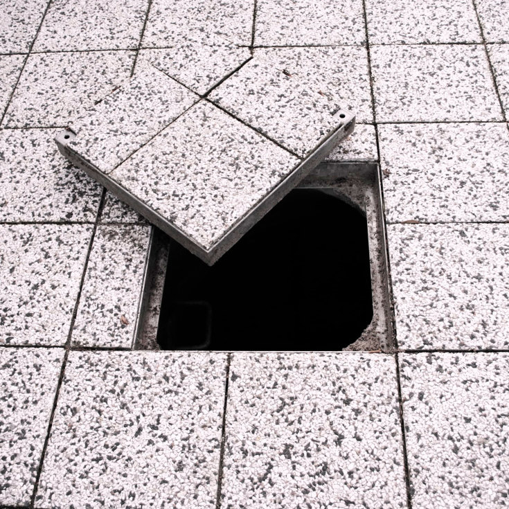 Jesmig fast karm m/dæksel til integrede fliser, passer til 600 mm opføringsrør, 5 ton - galvaniseret, flisetykkelse 75 mm