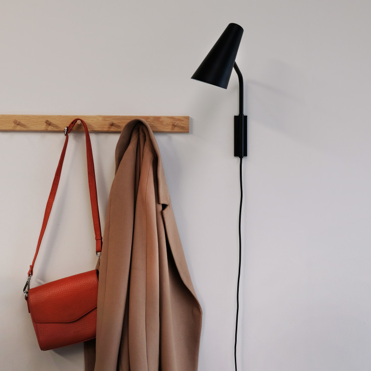 Dyberg Larsen Noa vegglampe