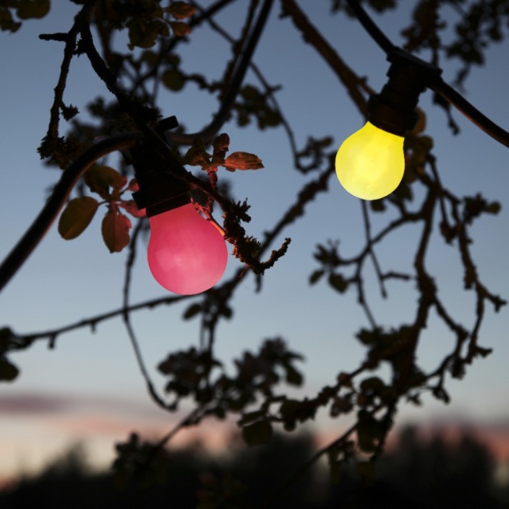 Star Trading , Farget B22 LED lyspære, gul