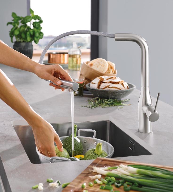 Grohe Essence köksblandare, utdragbar pip, stål