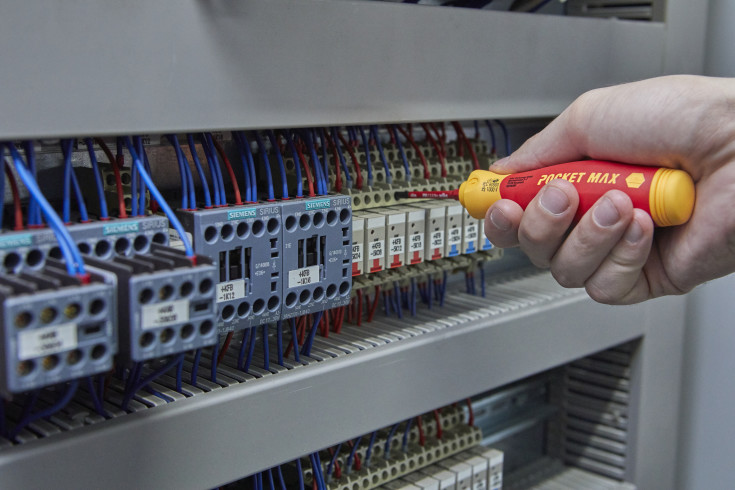 Wiha PocketMax bitskruvmejsel med 4 smala bits, 1000V