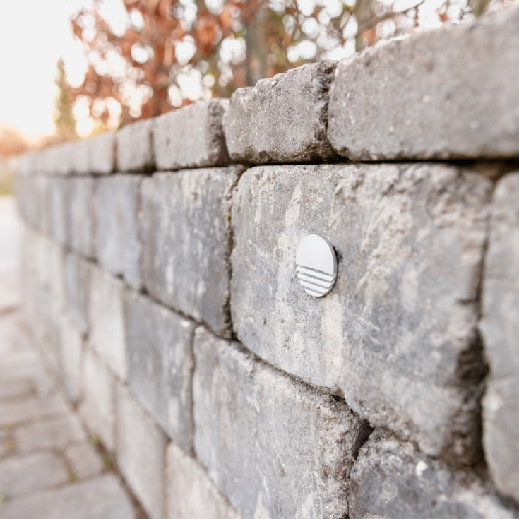 Light By Juul terrassestein kantblok med Capella spot, grå