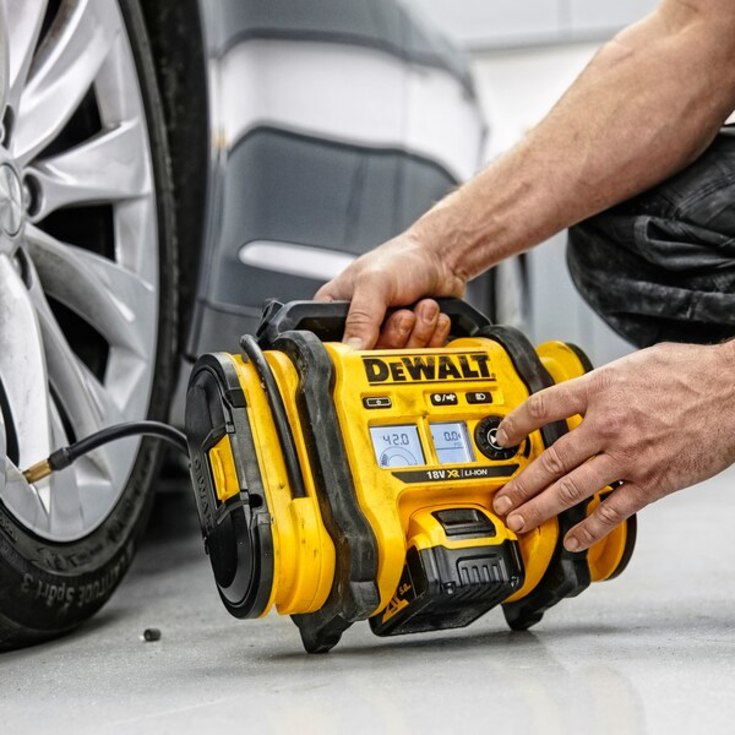DEWALT 18V XR pumpe DCC018N