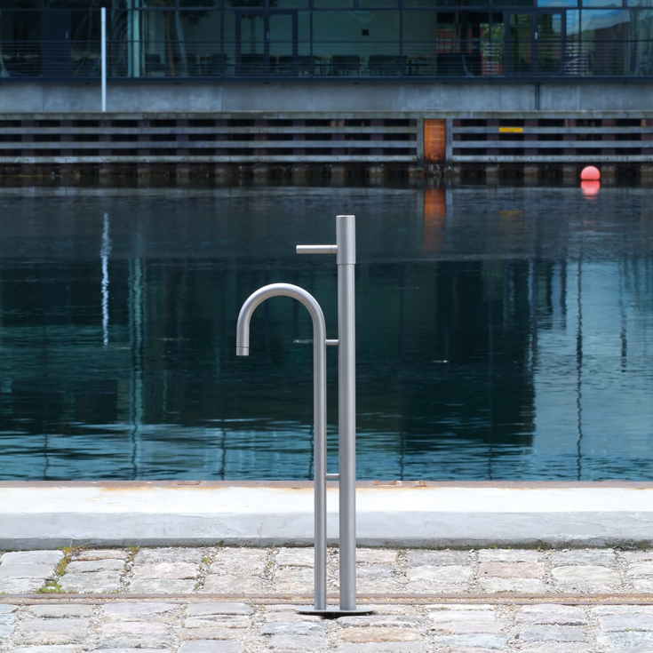 Frostline Duo L50 vattenpost, 79 cm, rostfritt stål