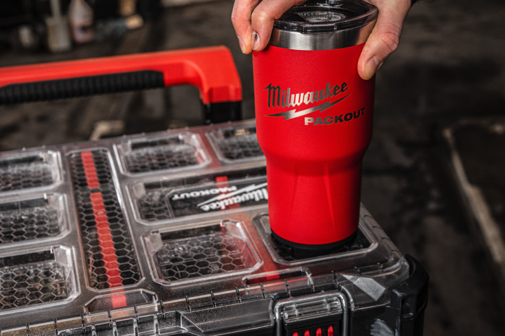 Milwaukee PACKOUT™ termokop rød 887 ml