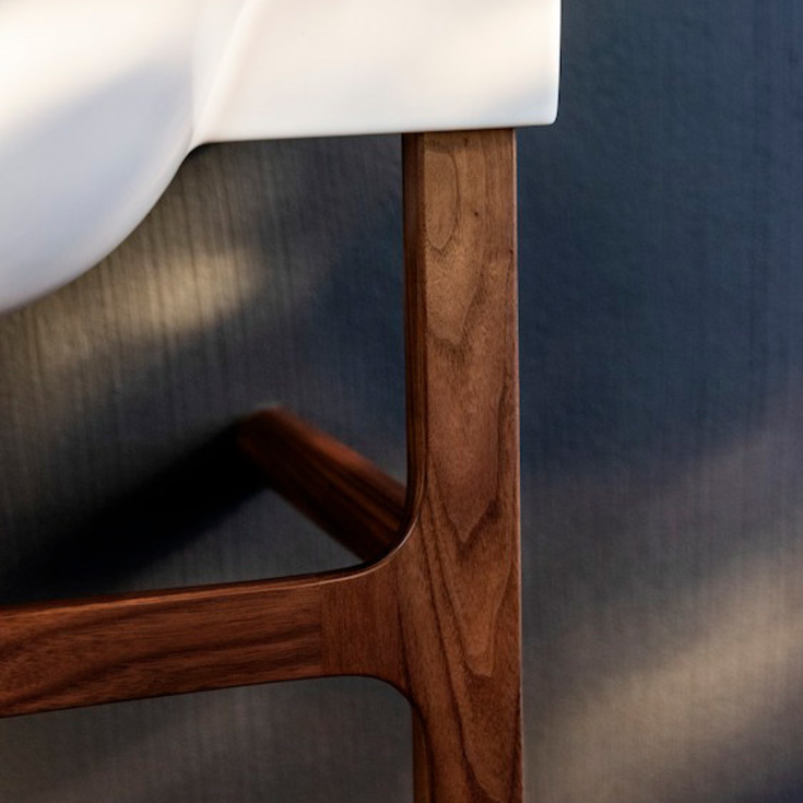 Laufen The New Classic håndklædestativ til håndvask, valnøddetræ