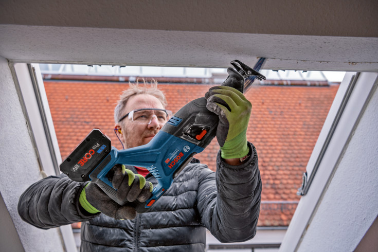 Bosch bajonetsav GSA 18V-28, solo, L-Boxx