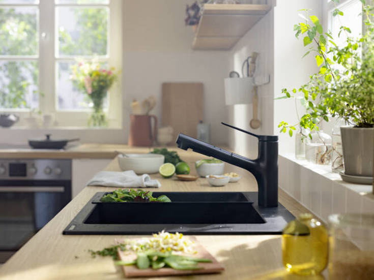 Hansgrohe Zesis M33 kökblandere, utdragbar pip, matt svart