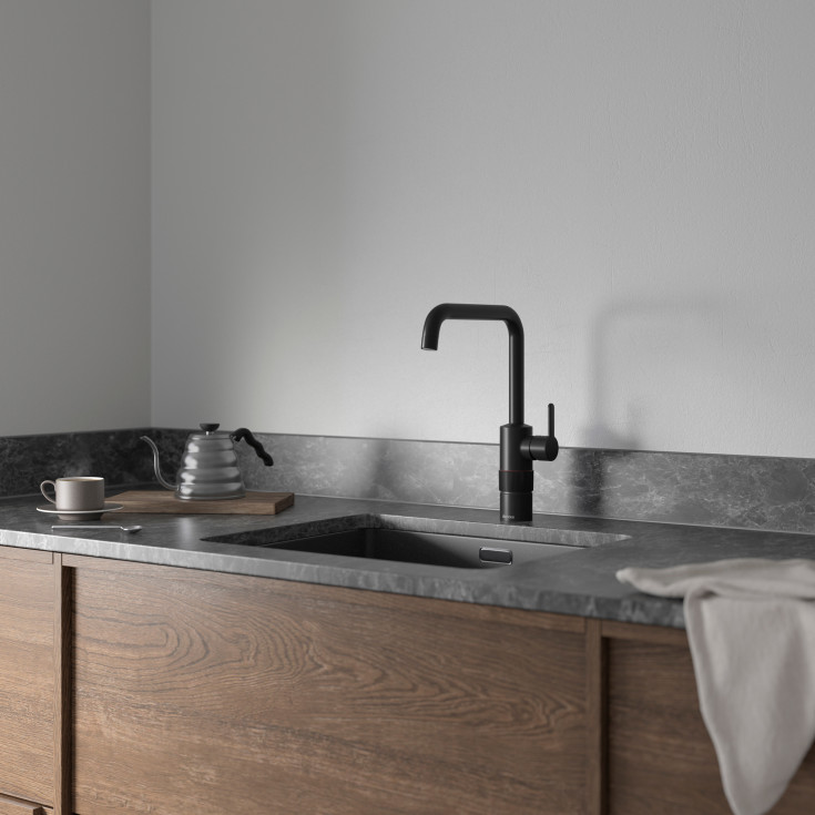 Damixa Silhouet Instant köksblandare, kokande vatten, matt svart