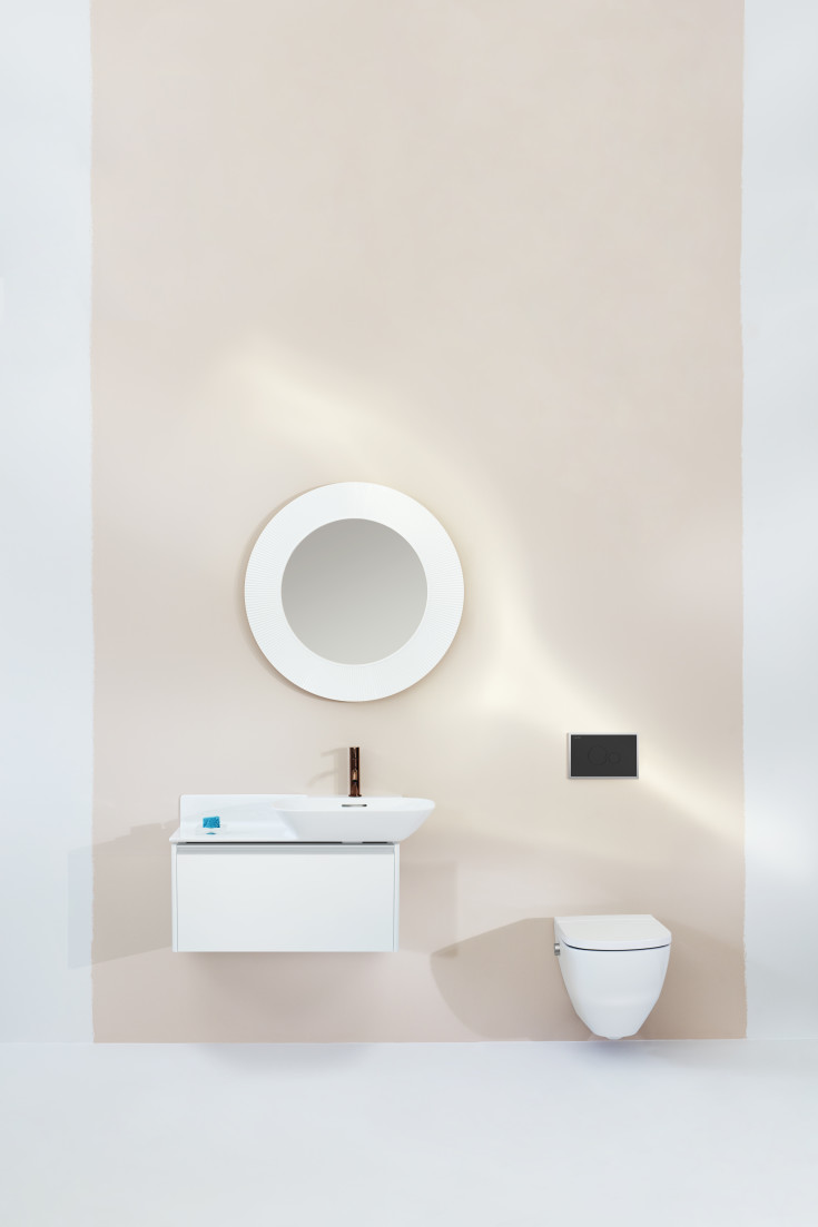 Laufen Lis AW106 spolplatta, svart