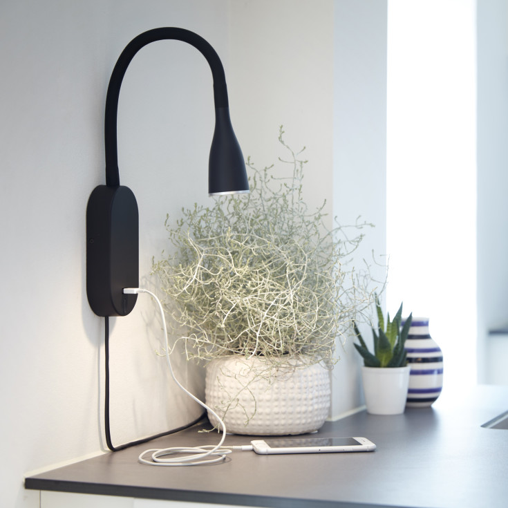 Nielsen Light Eye væglampe med USB, sort
