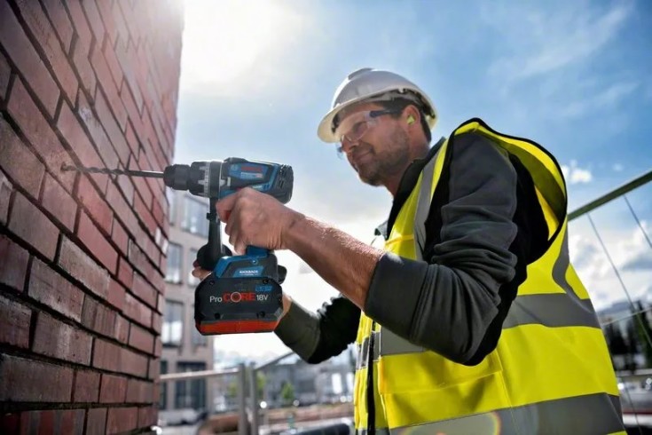 Bosch slagboremaskine GSB 18V-150 C, solo