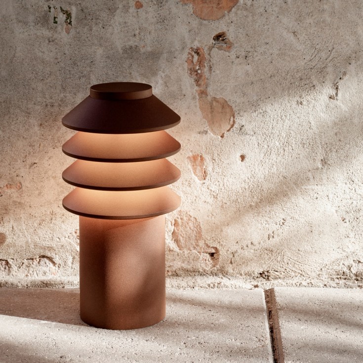 Louis Poulsen Bysted Garden pullert, 2700K, base, corten, lav