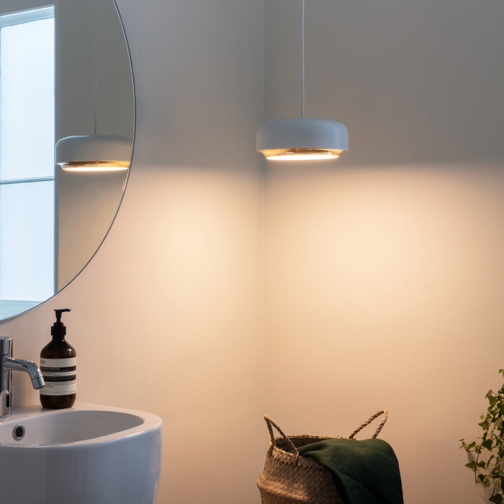 Umage Hazel pendellampe, hvit, Ø22 cm