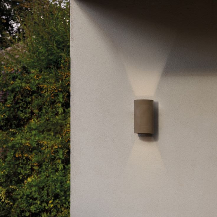 Astro Dunbar udendørs væglampe, beton, H16 cm