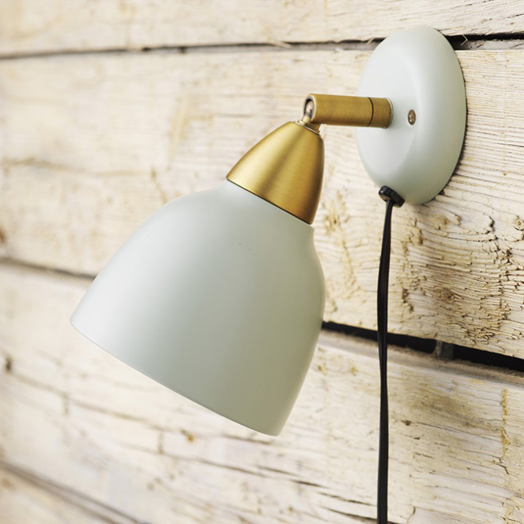 Superliving Urban vägglampa, kort, ljus grön