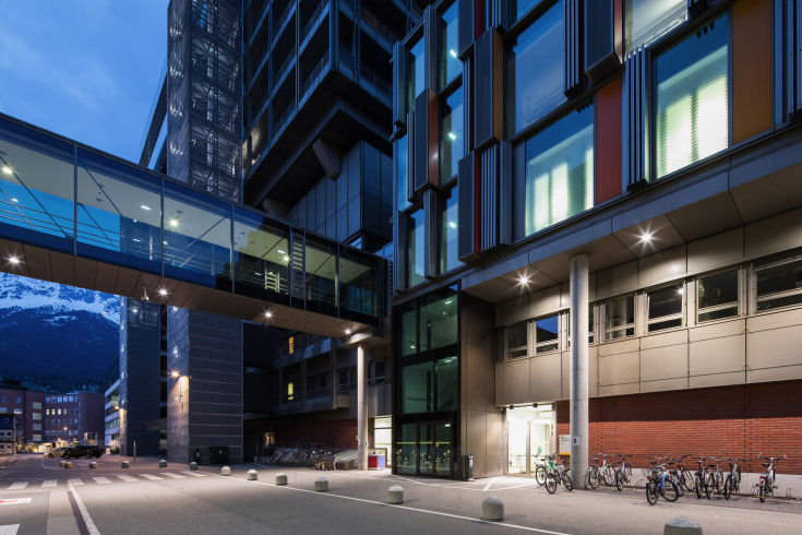 Ledvance HQL Pro LED E27 EM, 21,5W, 2700lm