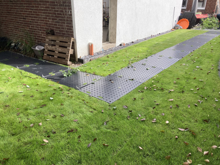 Køreplade 300 x 110 cm plast