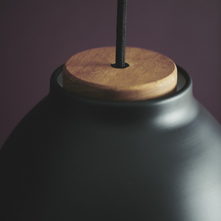 Halo Design Nivå pendellampe, sort, Ø14 cm