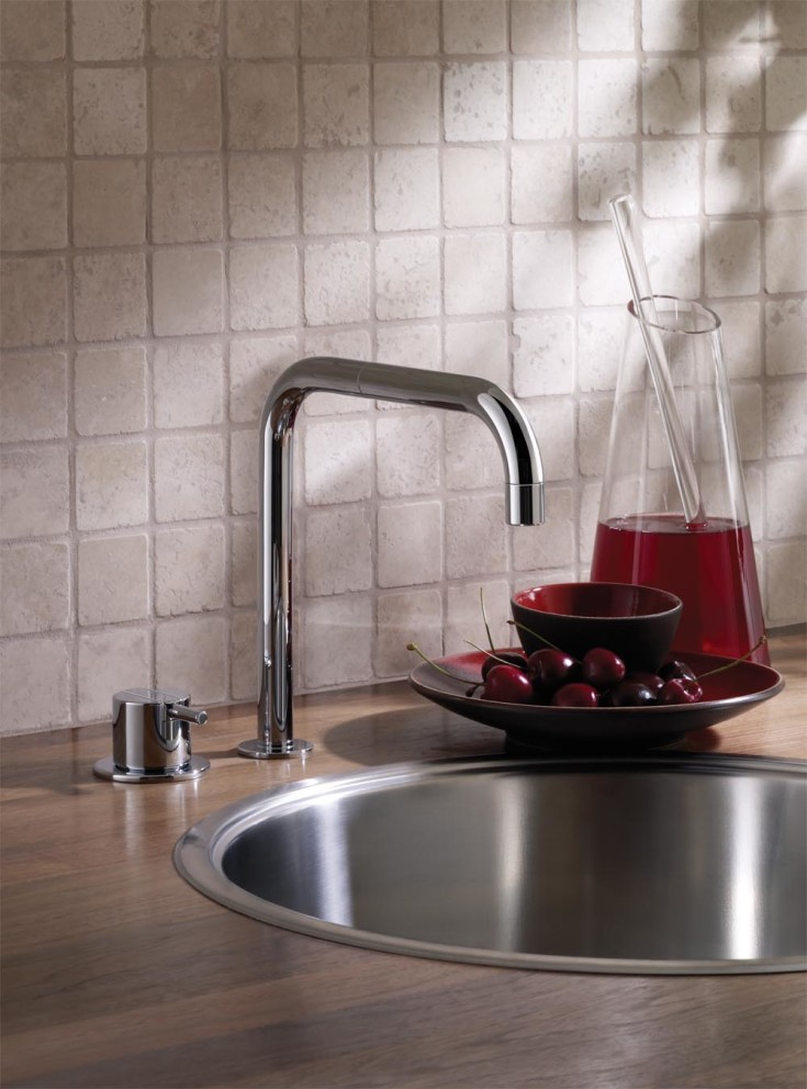 Vola 590 køkkenarmatur, krom