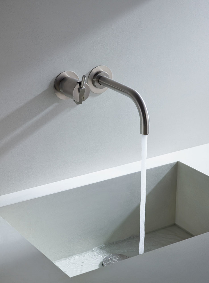 Vola 111 servantbatteri for innbygging, 160 mm tut, børstet krom