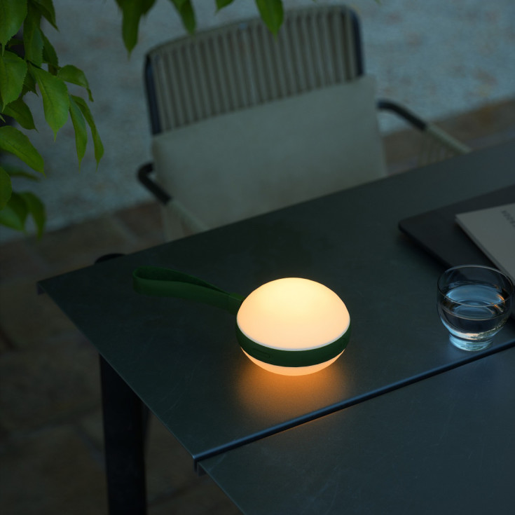 Nordlux Bring To-Go oppladbar lampe, Ø12 cm, grønn